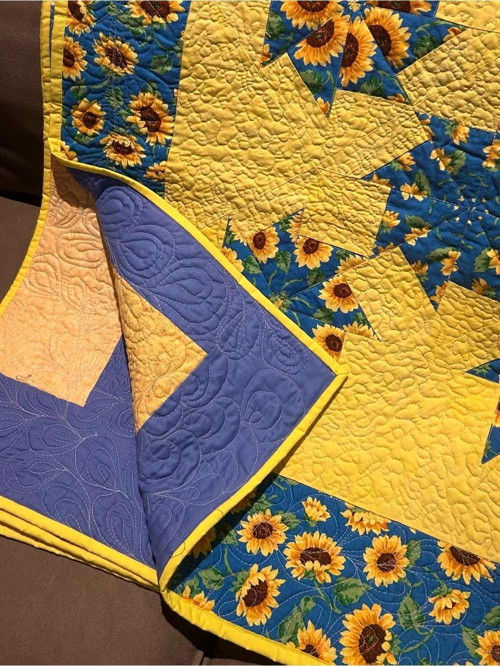 Sunflower Star Quilt - Yellow and Blue Home Bedding